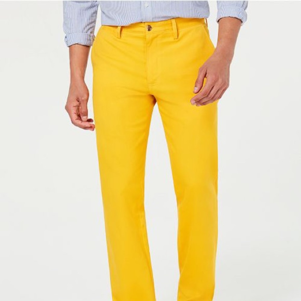 Club Room Men's stretched chinos yellow